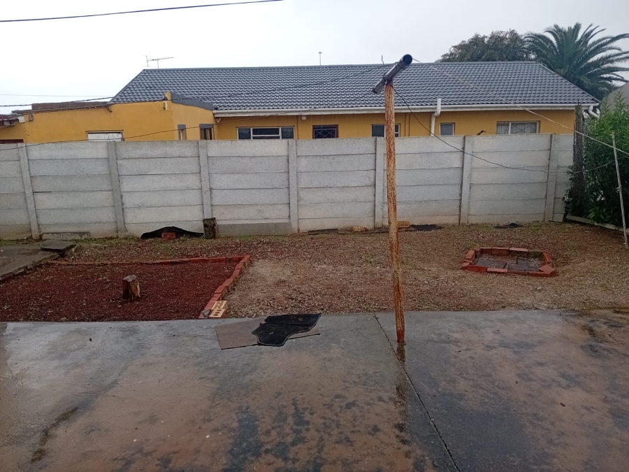 3 Bedroom Property for Sale in Kwa Nobuhle Eastern Cape